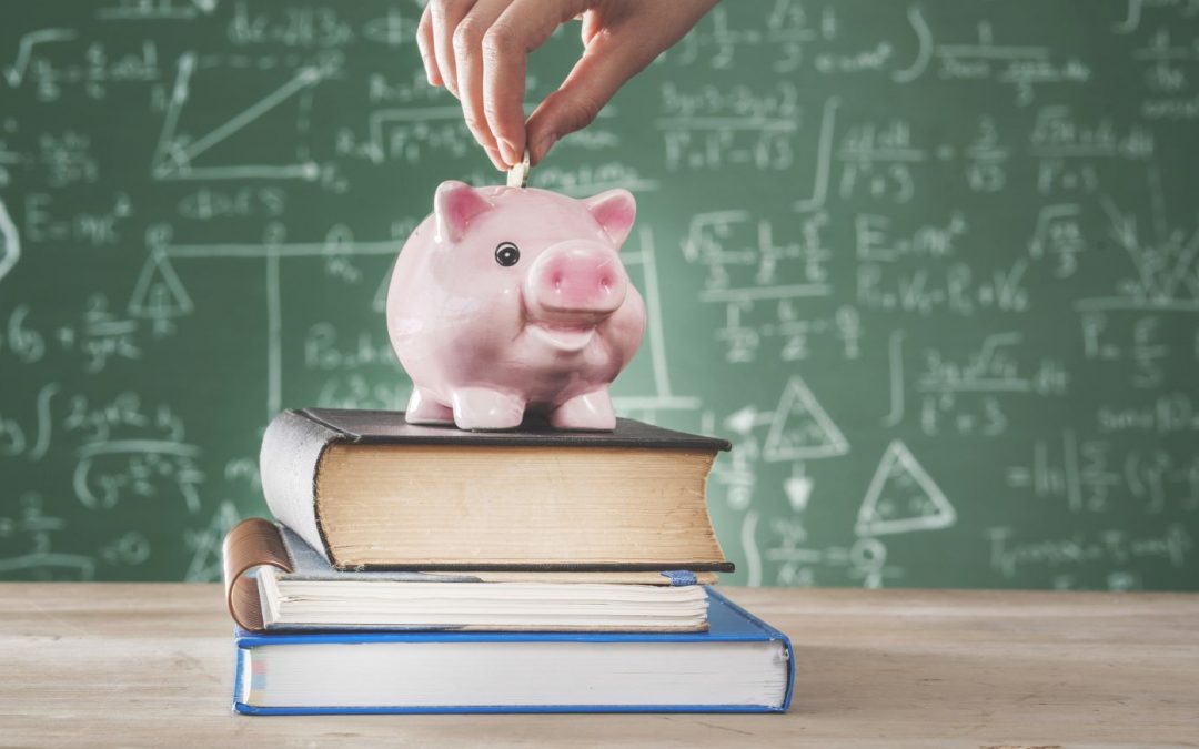 What Parents Need to Know about Helping Teens Budget